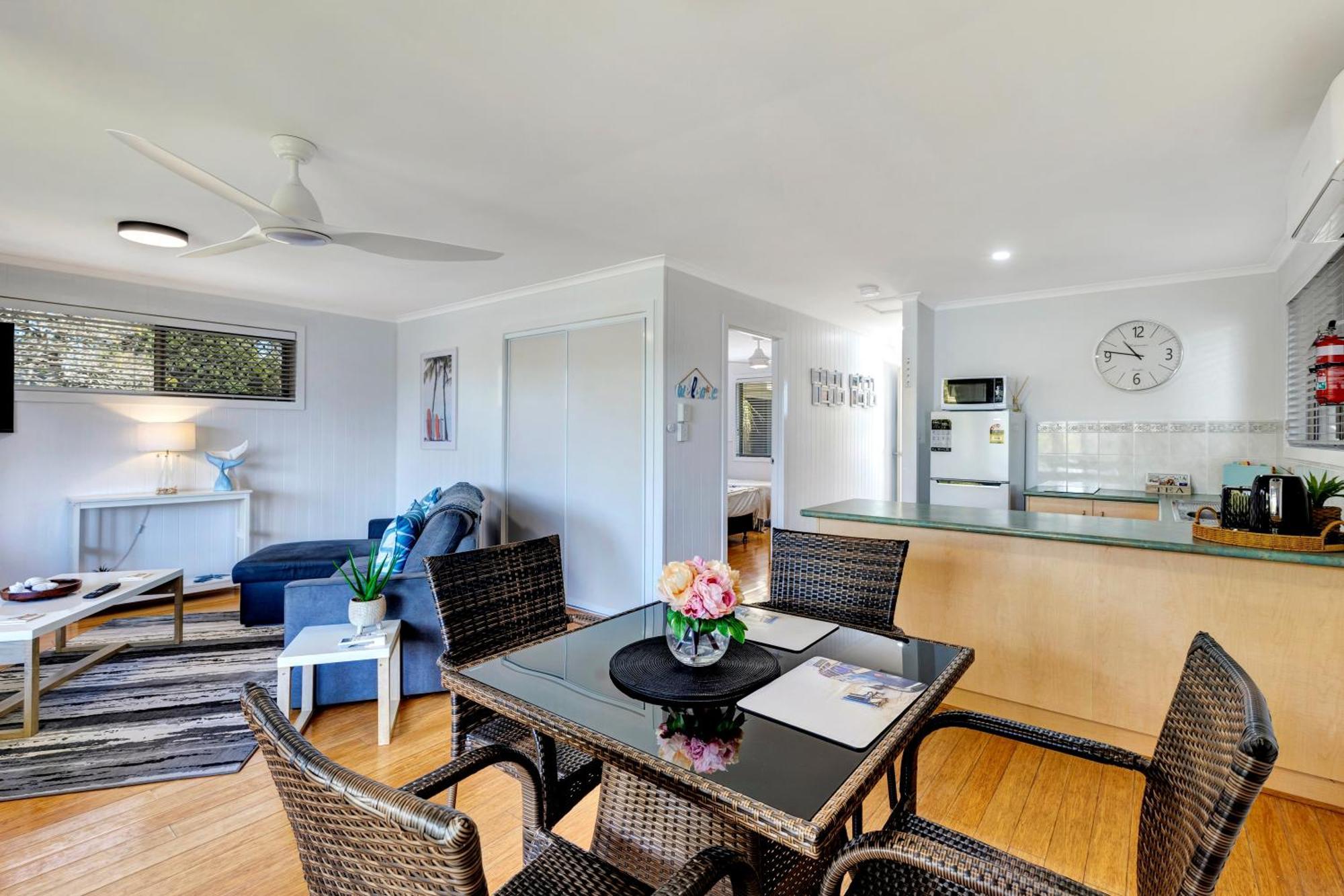 Sanctuary Lakes Fauna Retreat Urangan ภายนอก รูปภาพ