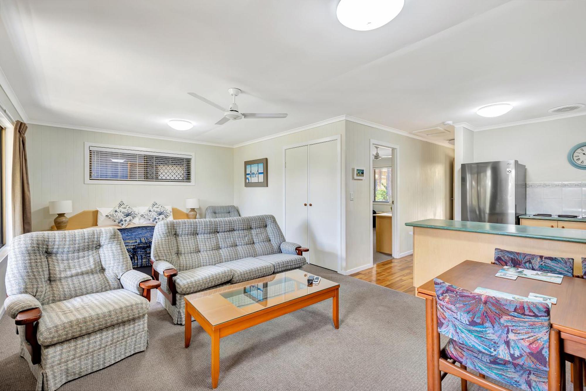 Sanctuary Lakes Fauna Retreat Urangan ภายนอก รูปภาพ