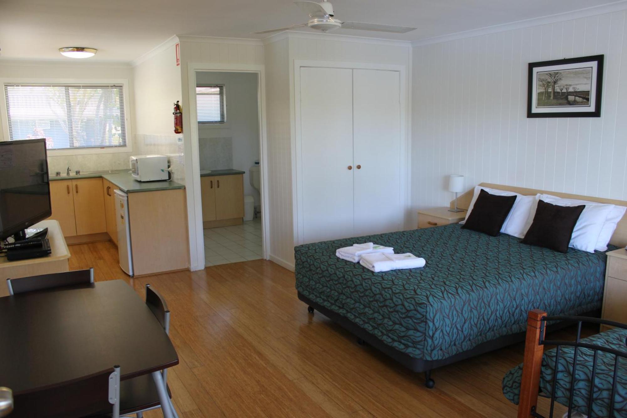 Sanctuary Lakes Fauna Retreat Urangan ภายนอก รูปภาพ