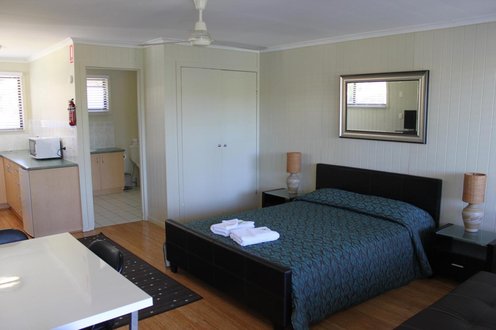 Sanctuary Lakes Fauna Retreat Urangan ภายนอก รูปภาพ